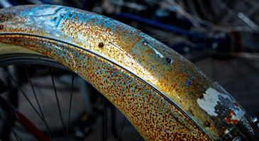 Aufkleber am Fahrrad entfernen